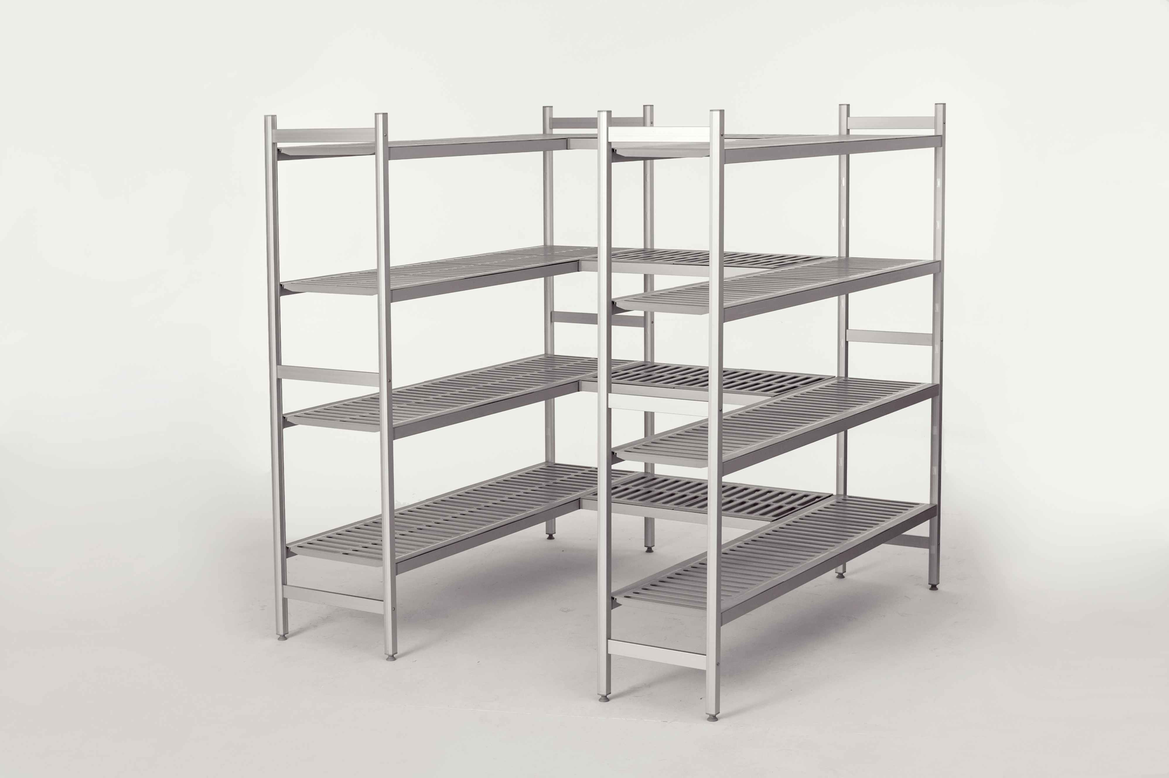 Stojina k regálu 300 mm, výška 1800